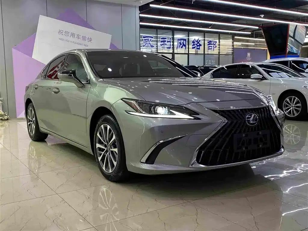 Lexus ES 2023 200 Premium Edition — миниатюра 3