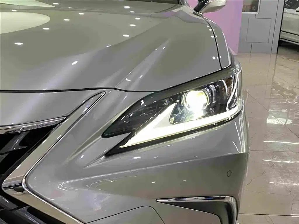 Lexus ES 2023 200 Premium Edition — миниатюра 4