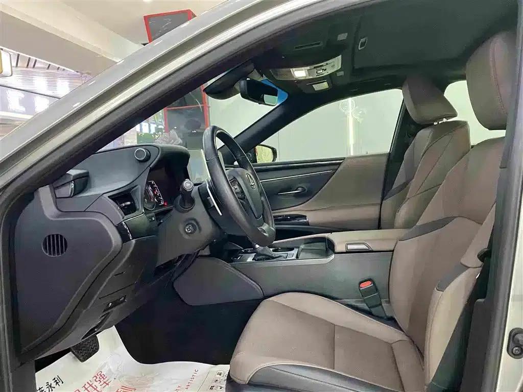 Lexus ES 2023 200 Premium Edition — миниатюра 7