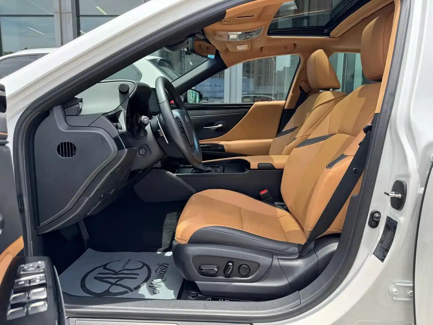 Lexus ES 2022 300h Premium Edition — миниатюра 7