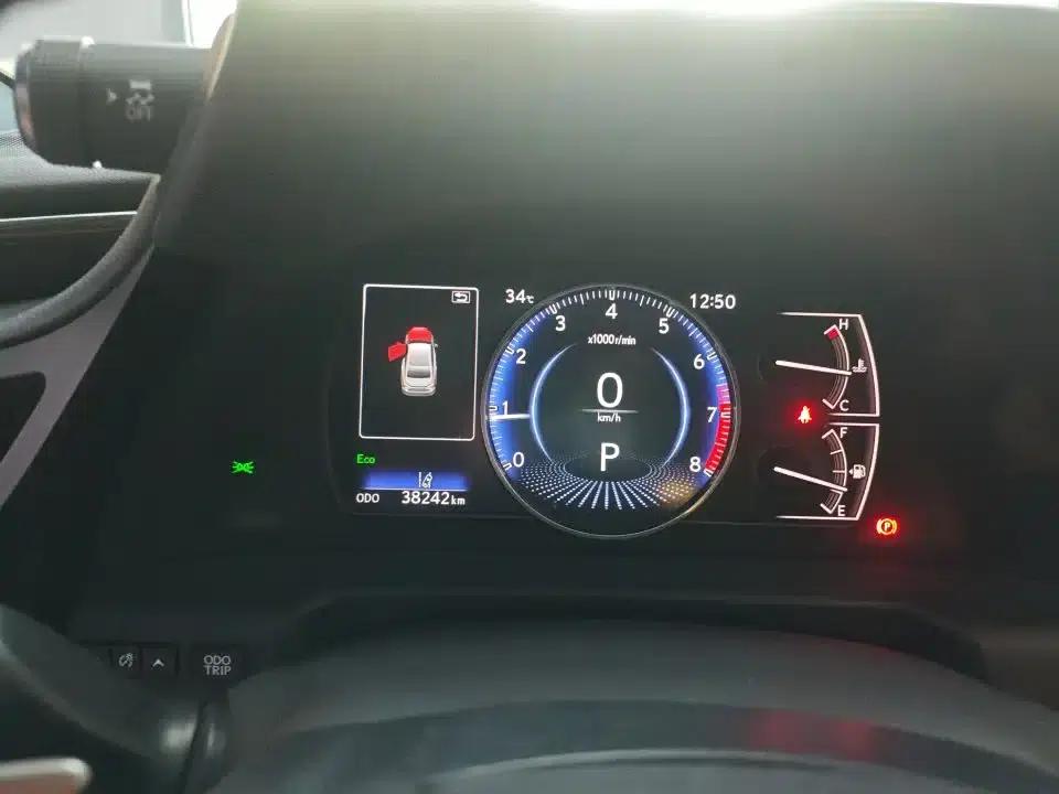 Lexus ES 2021 Model 200 Premium Edition — миниатюра 5