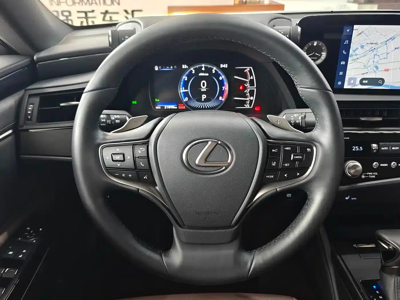 Lexus ES 2023 200 Premium Edition — миниатюра 9