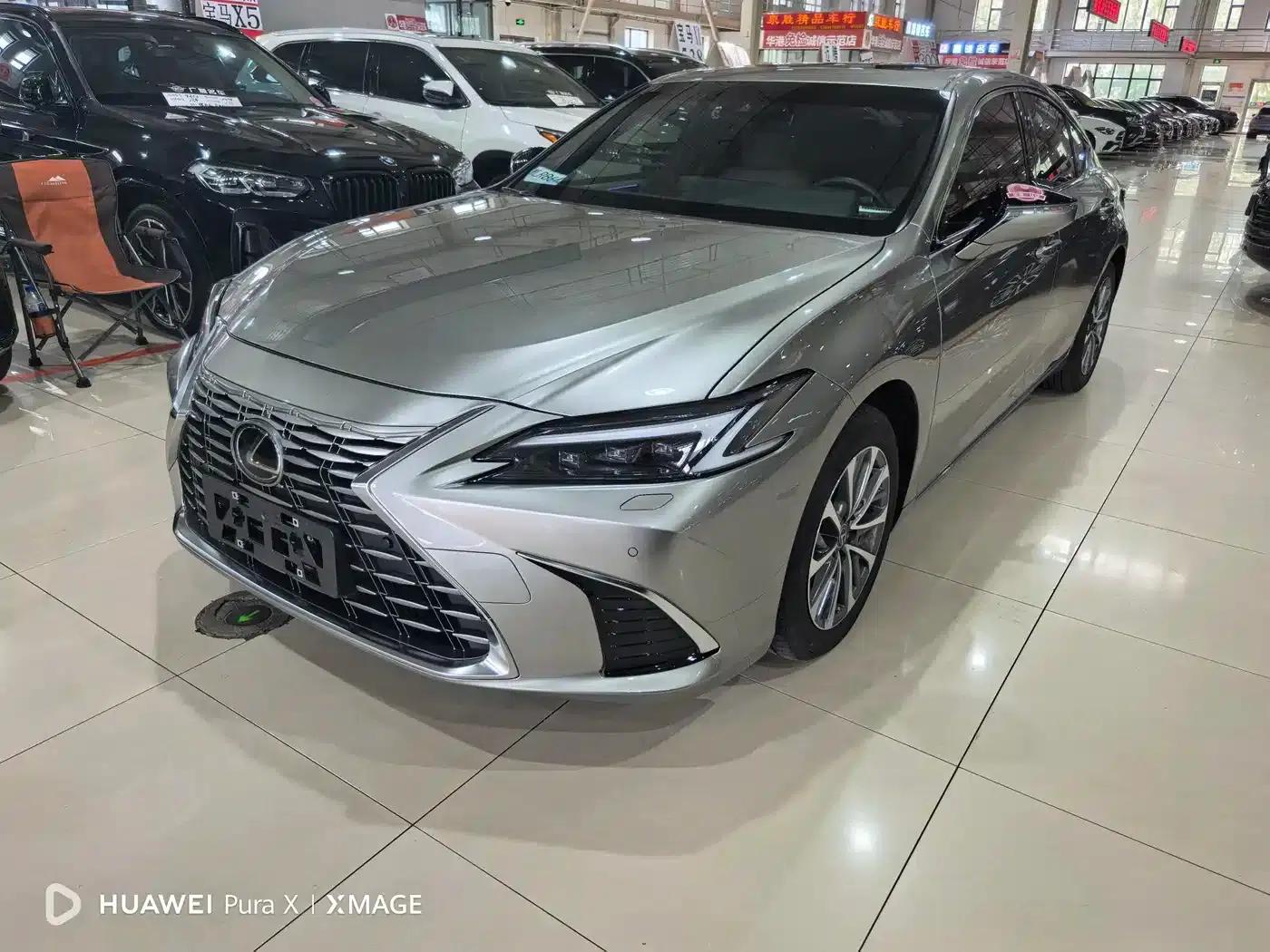 Lexus ES 2025 200 Premium Edition — миниатюра 1