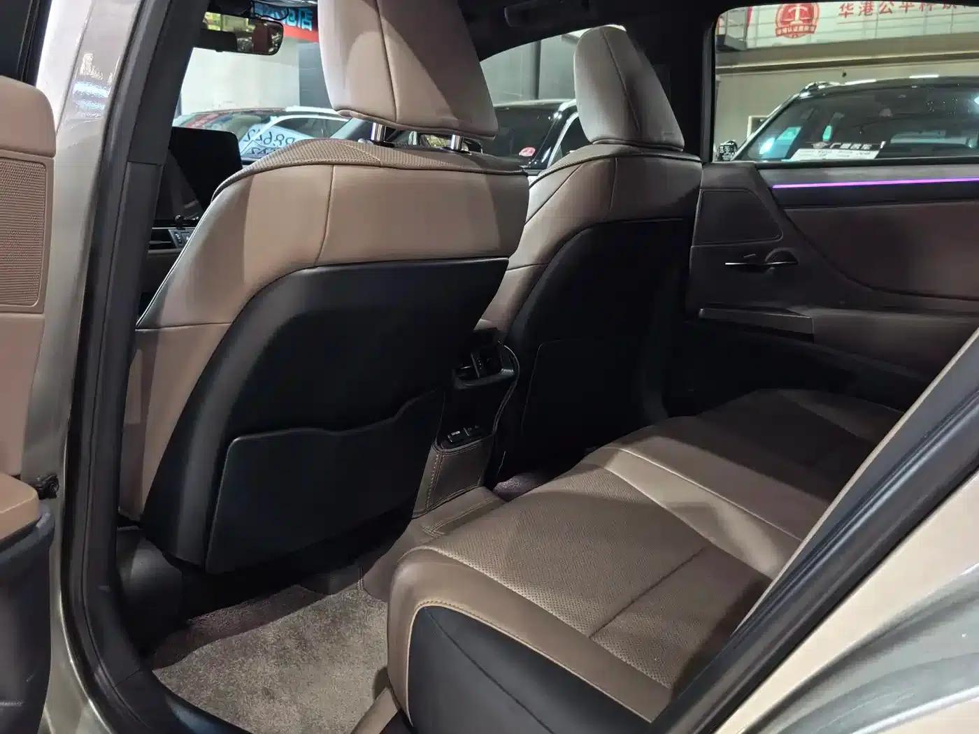 Lexus ES 2025 200 Premium Edition — миниатюра 6