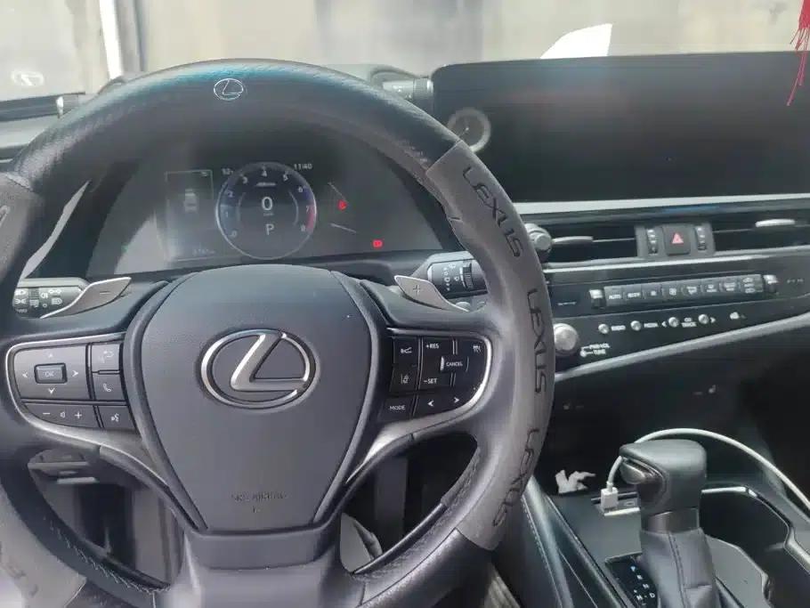 Lexus ES 2022 200 Premium Edition — миниатюра 12