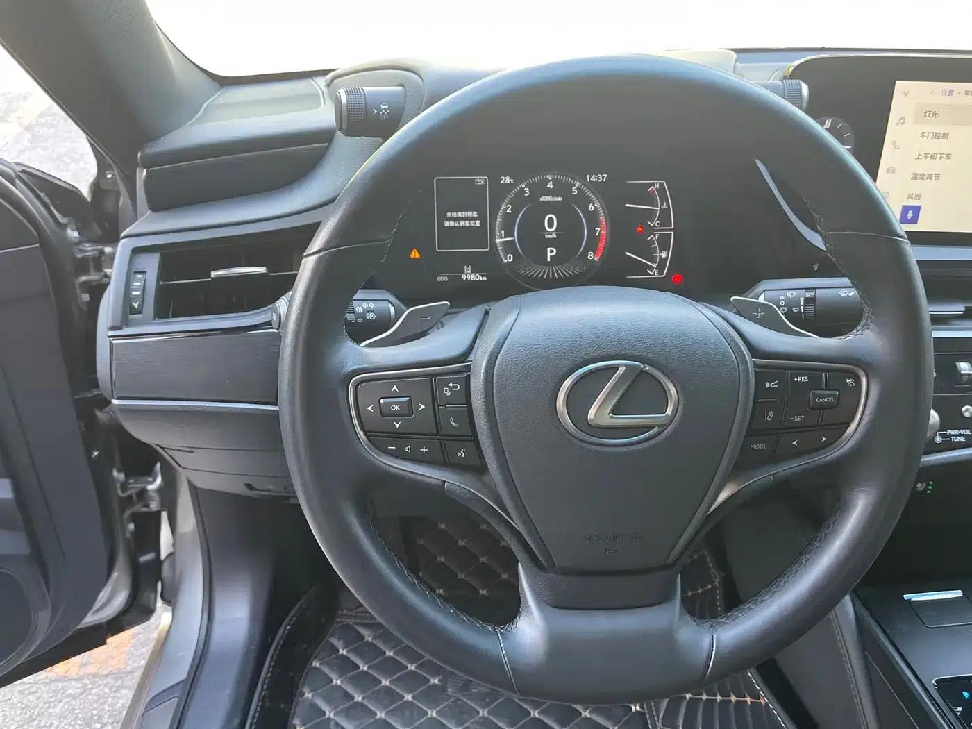 Lexus ES 2023 200 Premium Edition — миниатюра 4