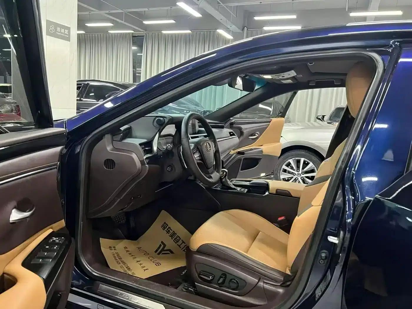Lexus ES 2020 200 Excellence Edition — миниатюра 4