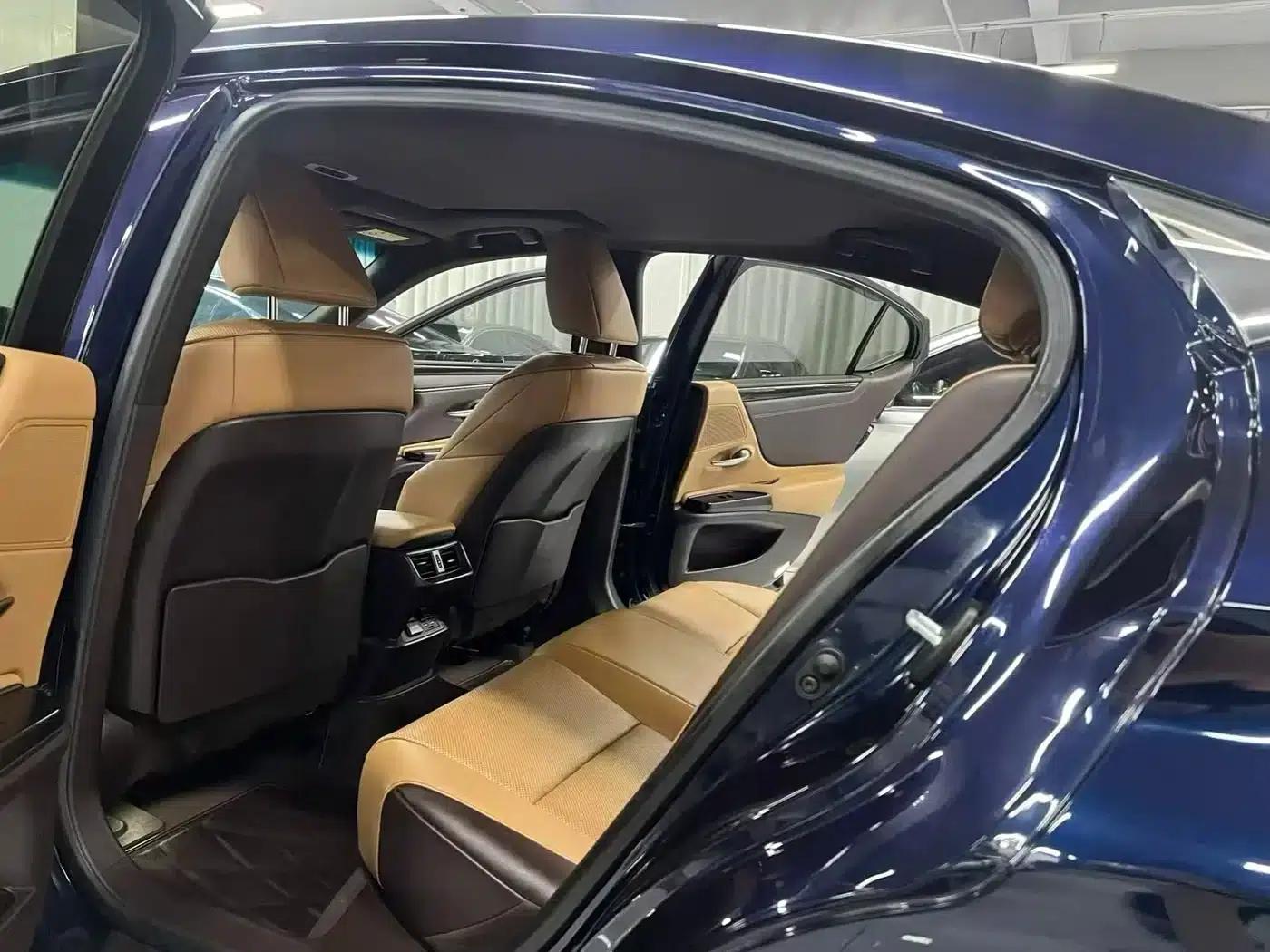 Lexus ES 2020 200 Excellence Edition — миниатюра 6