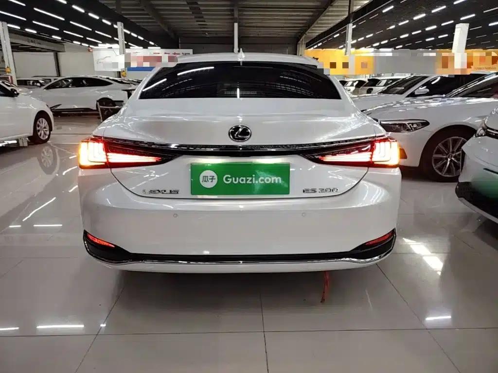 Lexus ES 2020 200 Excellence Edition — миниатюра 6