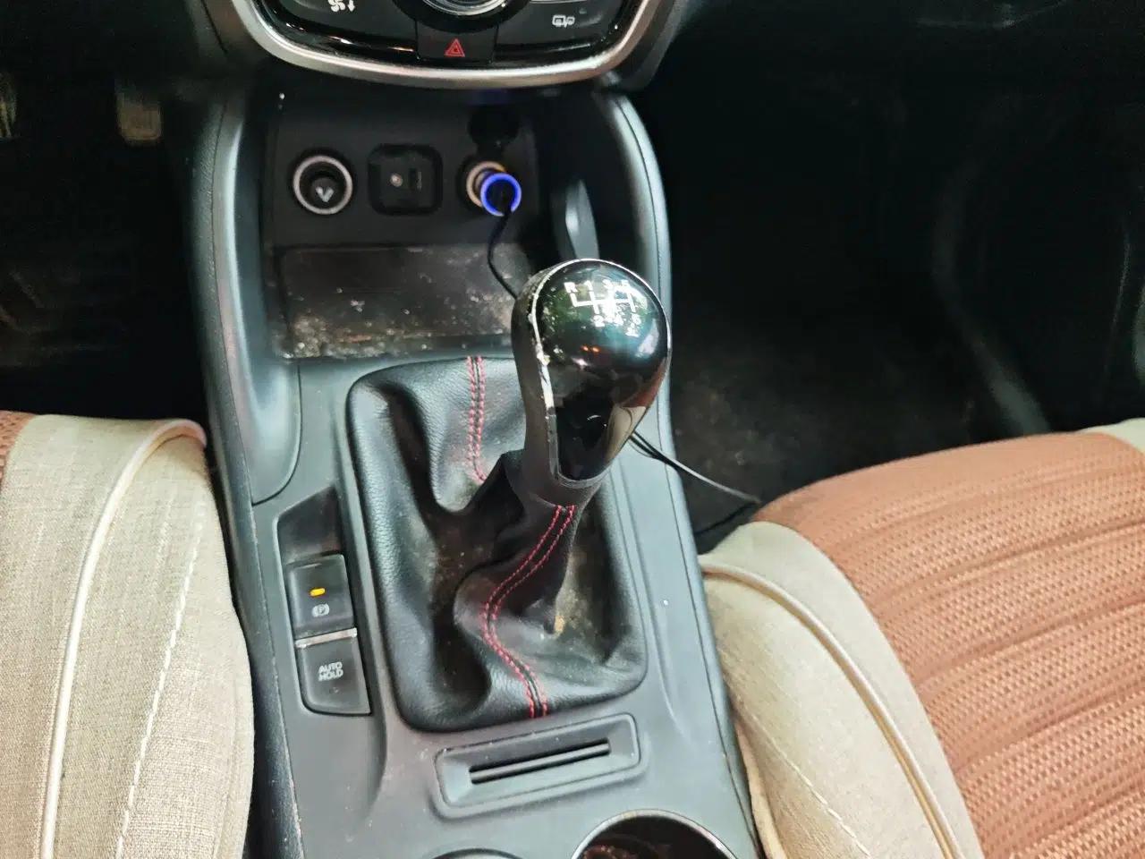CHANGAN CS75 2014 2.0L Manual Luxury Version China V Standard — миниатюра 14