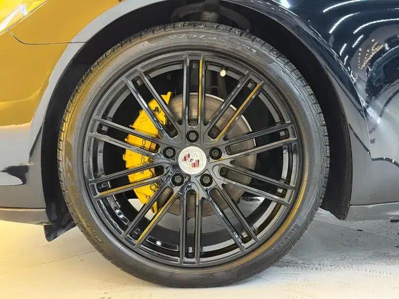 2017 Panamera 4 Executive Long Wheelbase 3.0T — миниатюра 12