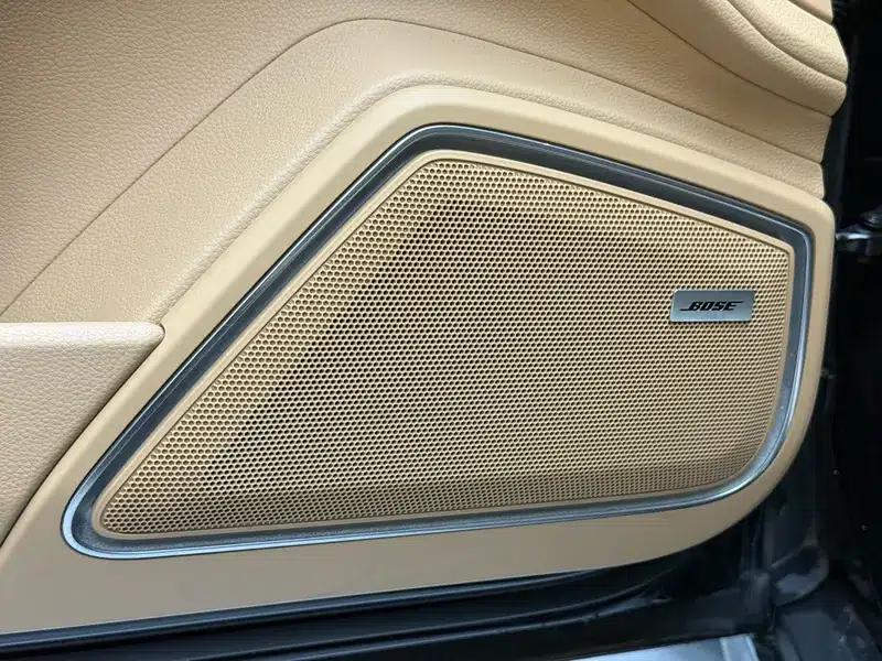 2017 Panamera 4 Executive Long Wheelbase 3.0T — миниатюра 16