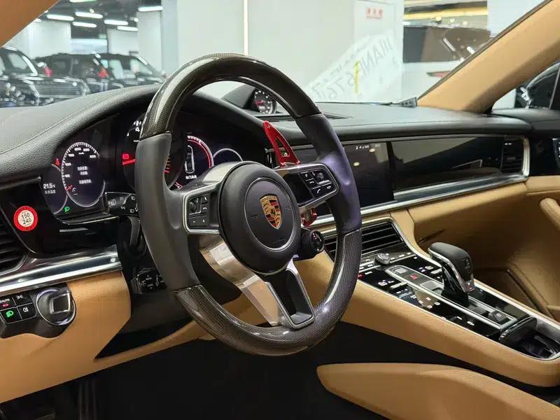 2017 Panamera 4 Executive Long Wheelbase 3.0T — миниатюра 22