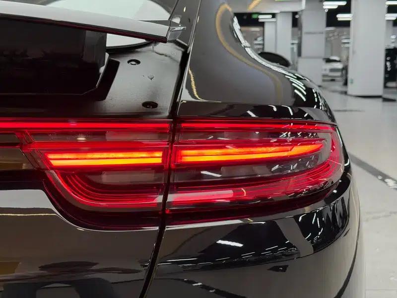 2017 Panamera 4 Executive Long Wheelbase 3.0T — миниатюра 8