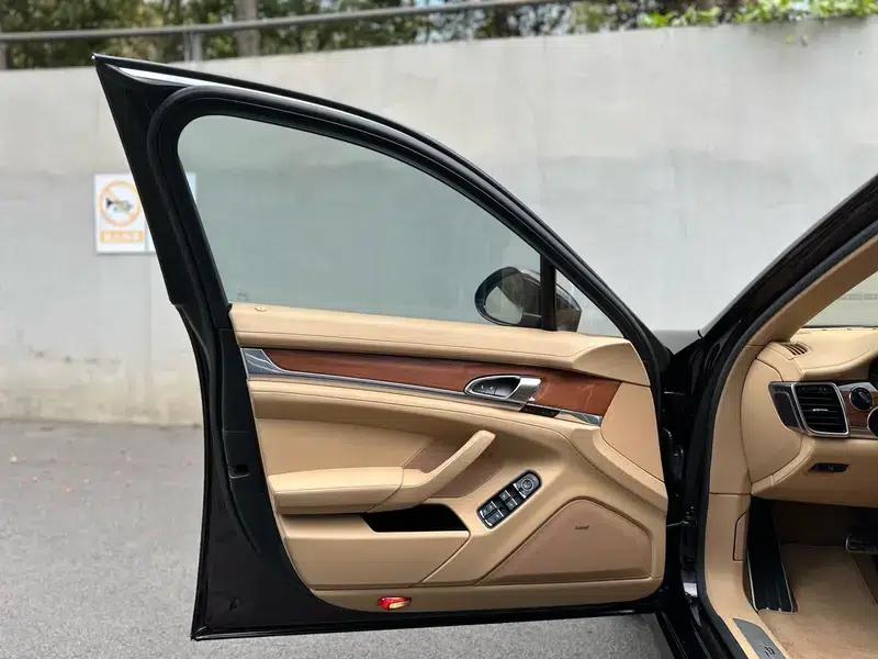2014 Panamera S Executive 3.0T — миниатюра 21