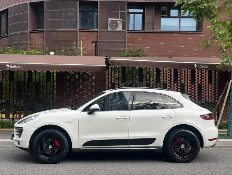 2016 Macan 2.0T — миниатюра 3