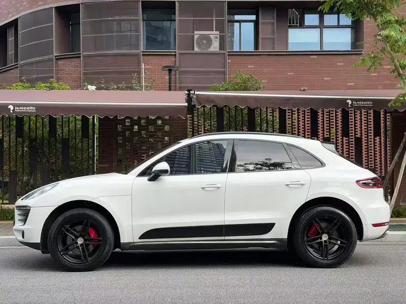 2016 Macan 2.0T — миниатюра 6