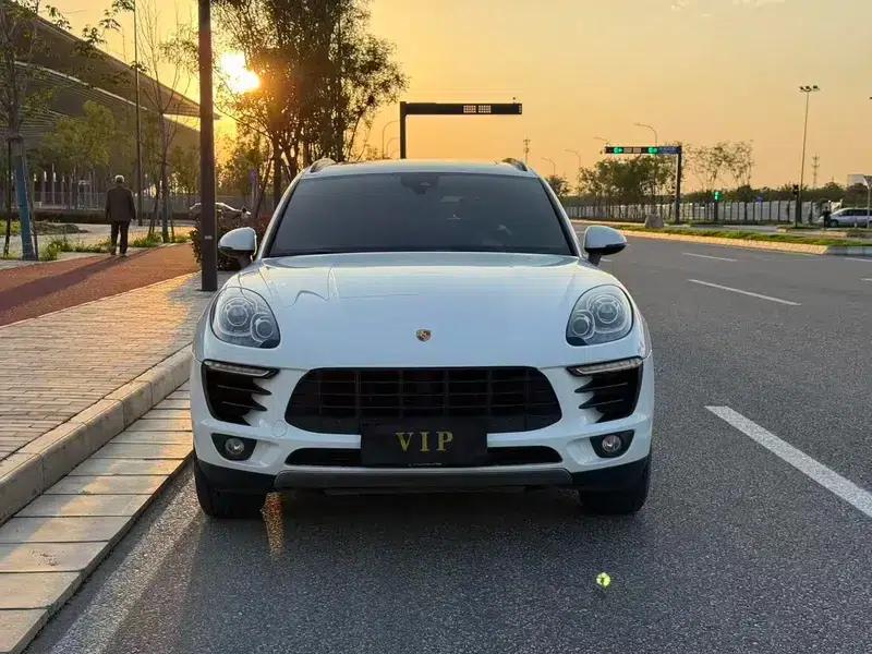 2017 Macan 2.0T — миниатюра 2