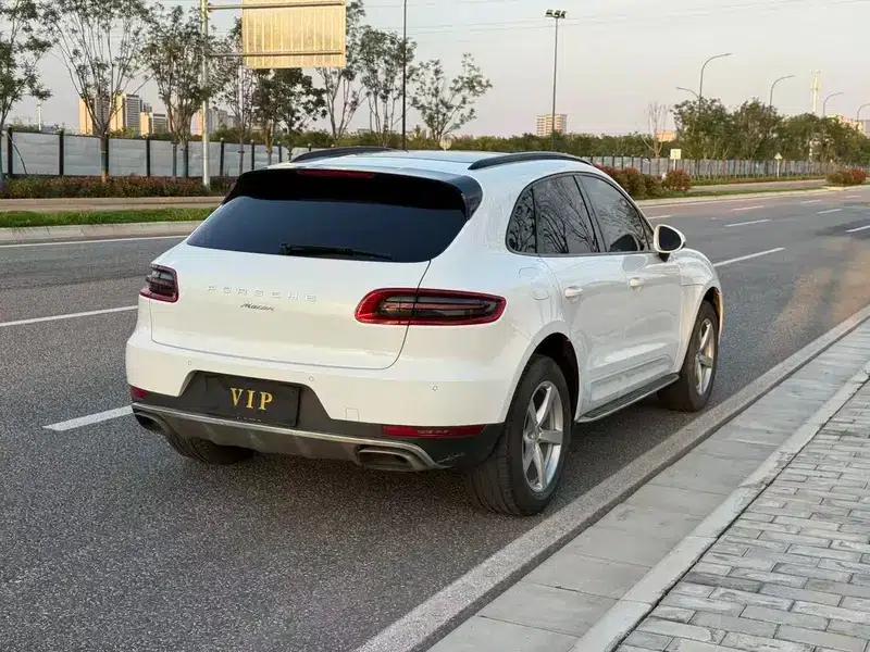 2017 Macan 2.0T — миниатюра 6