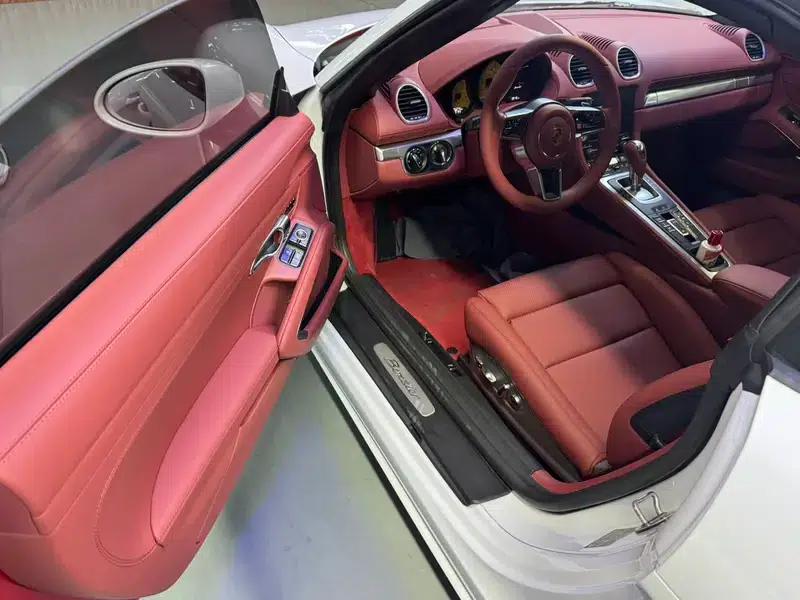 2020 Porsche 718 Boxster 2.0T — миниатюра 8