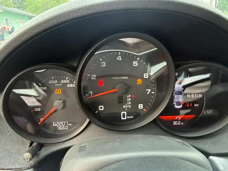 Porsche 718 Cayman 2018 2.0T — миниатюра 8