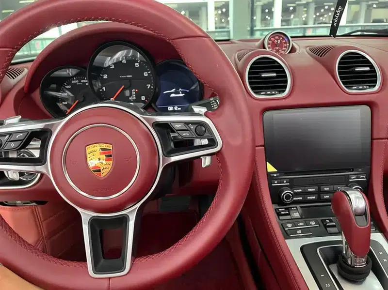 2020 Porsche 718 Boxster 2.0T — миниатюра 11