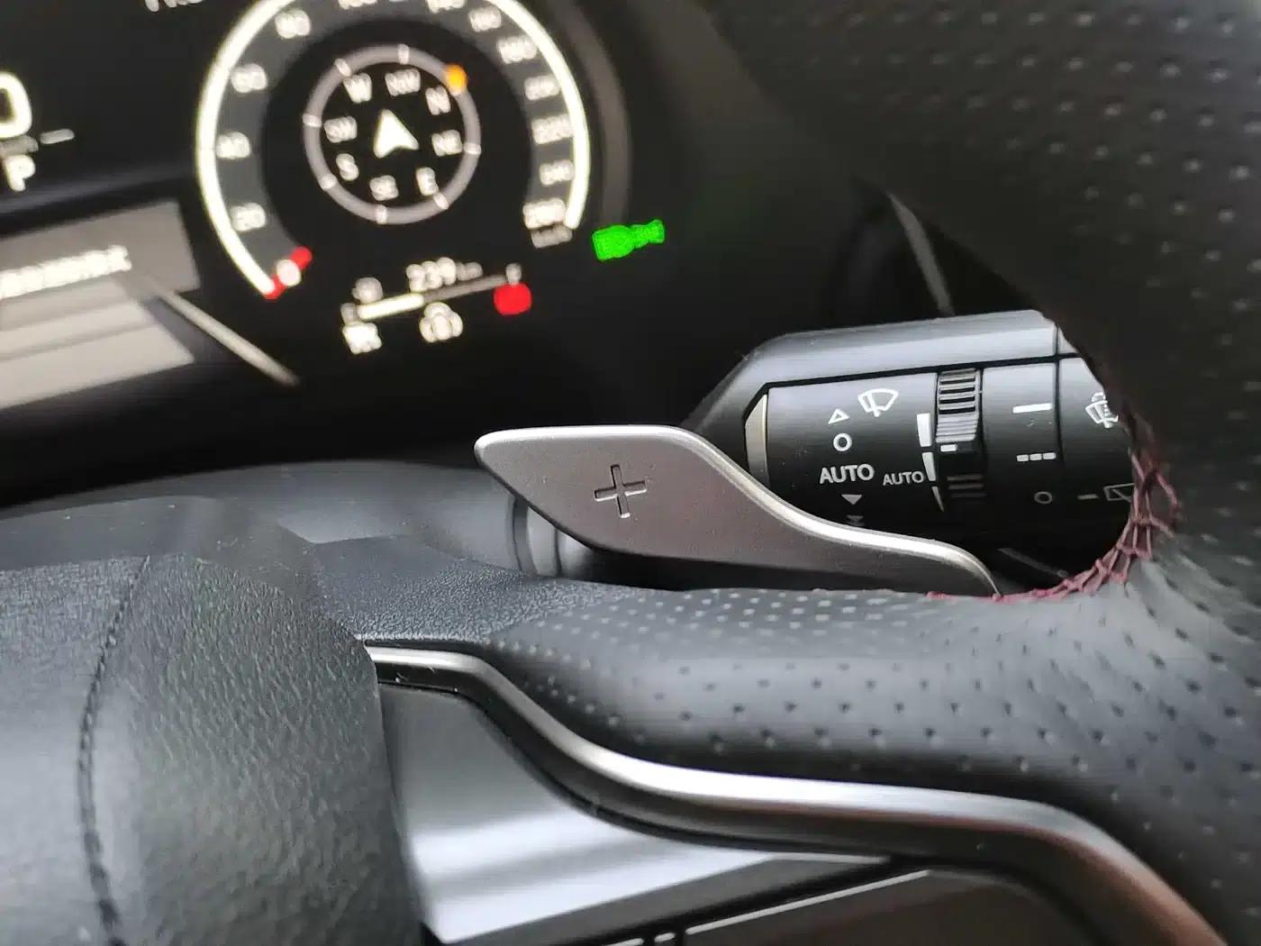 Lexus RX 500h AWD F Sport Performance — миниатюра 25