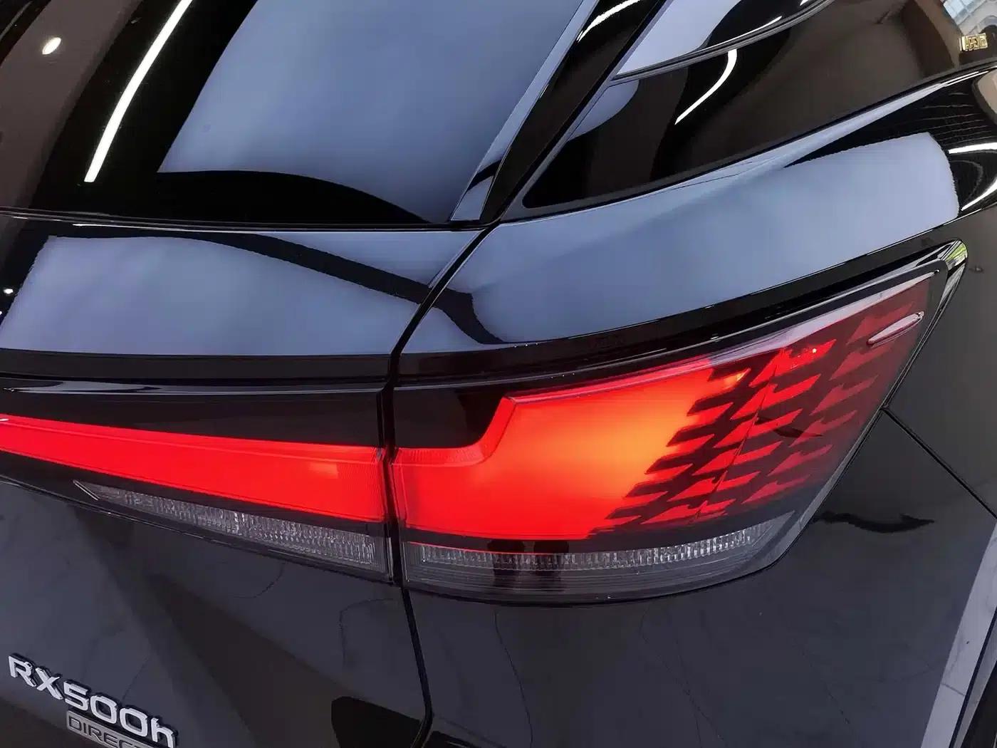 Lexus RX 500h AWD F Sport Performance — миниатюра 29