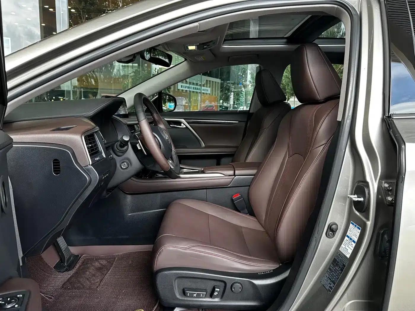 Lexus RX 2020 Facelift 300 AWD Elegant Edition — миниатюра 6