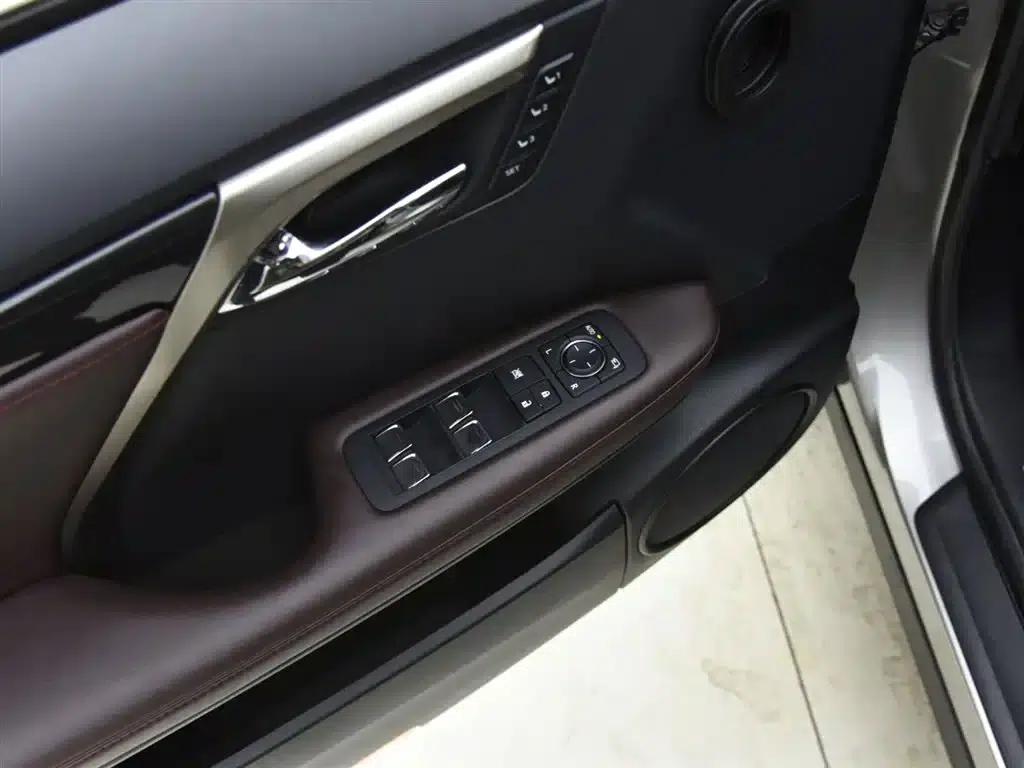 Lexus RX 2020 Facelift 300 2WD Comfort Edition — миниатюра 8