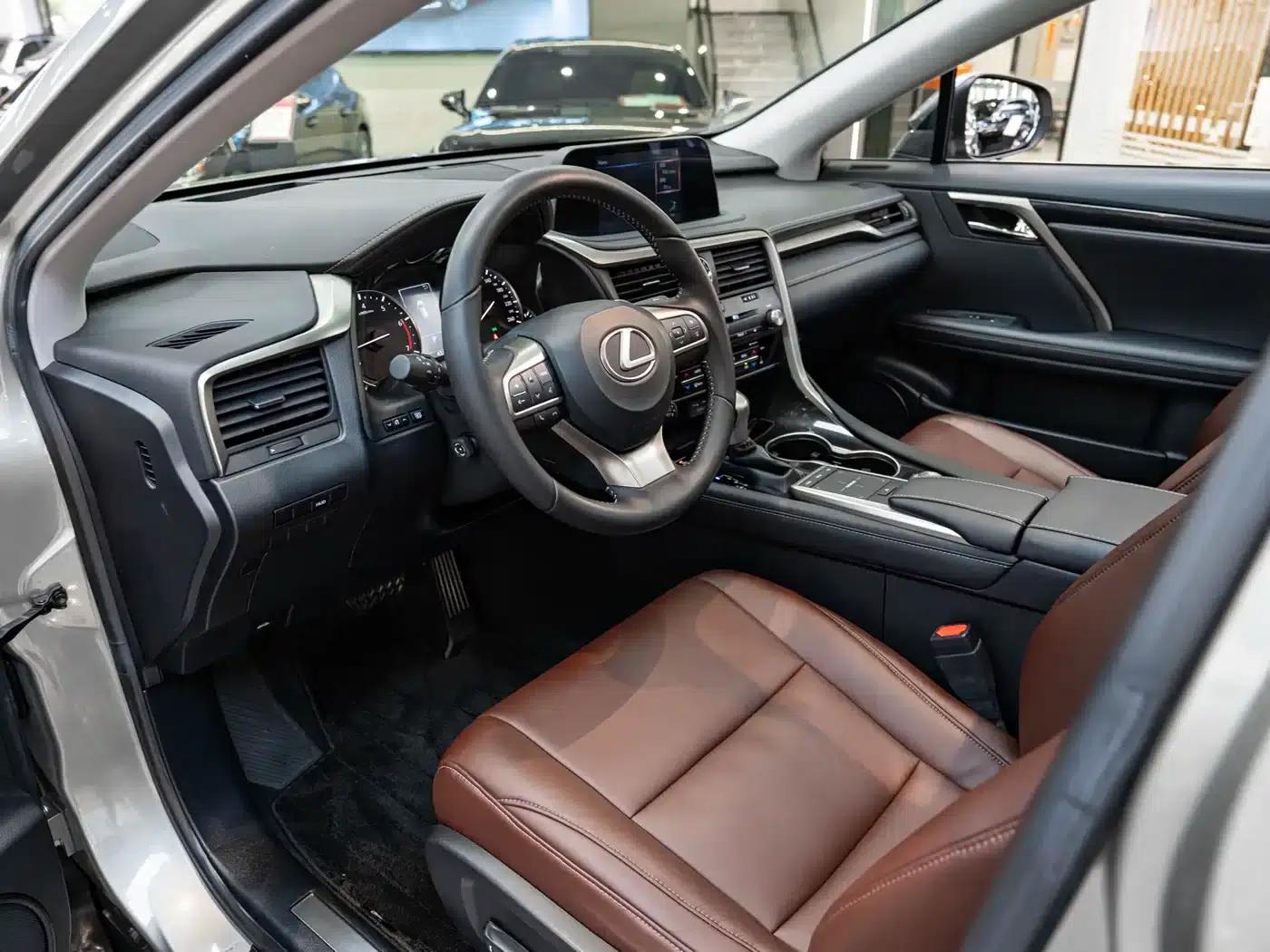 Lexus RX 2020 Facelift 300 2WD Elite Edition — миниатюра 9