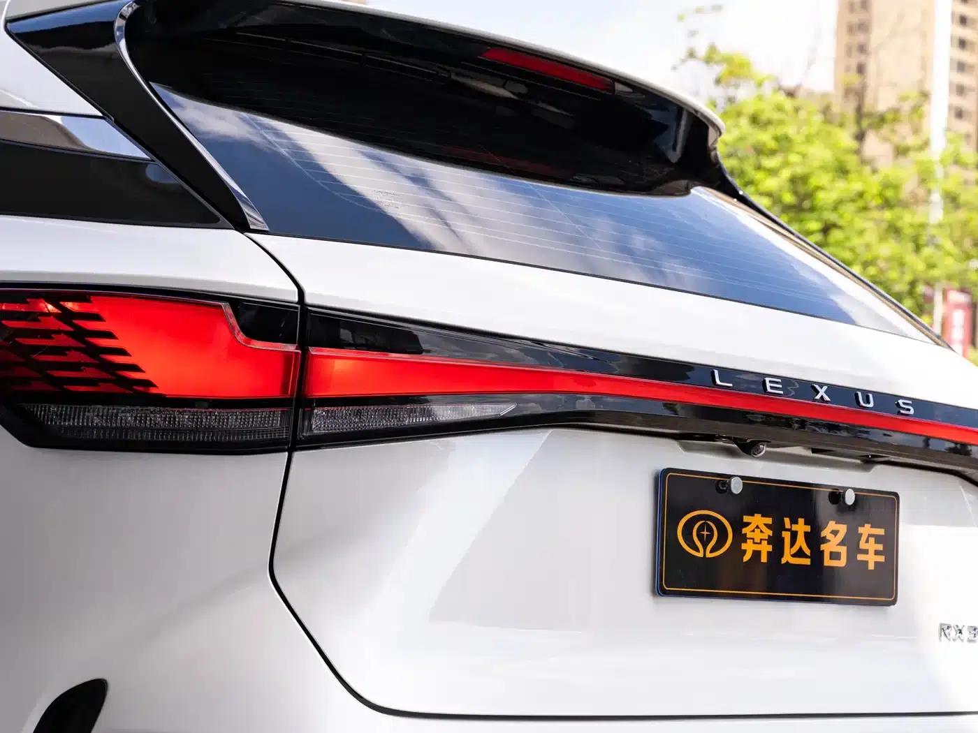Lexus RX 2026 300 AWD Luxury Edition — миниатюра 7