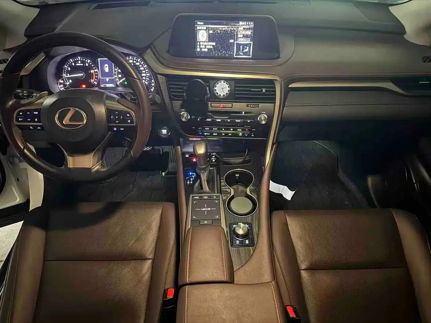 Lexus RX 2020 Facelift 300 AWD Elegant Edition — миниатюра 4