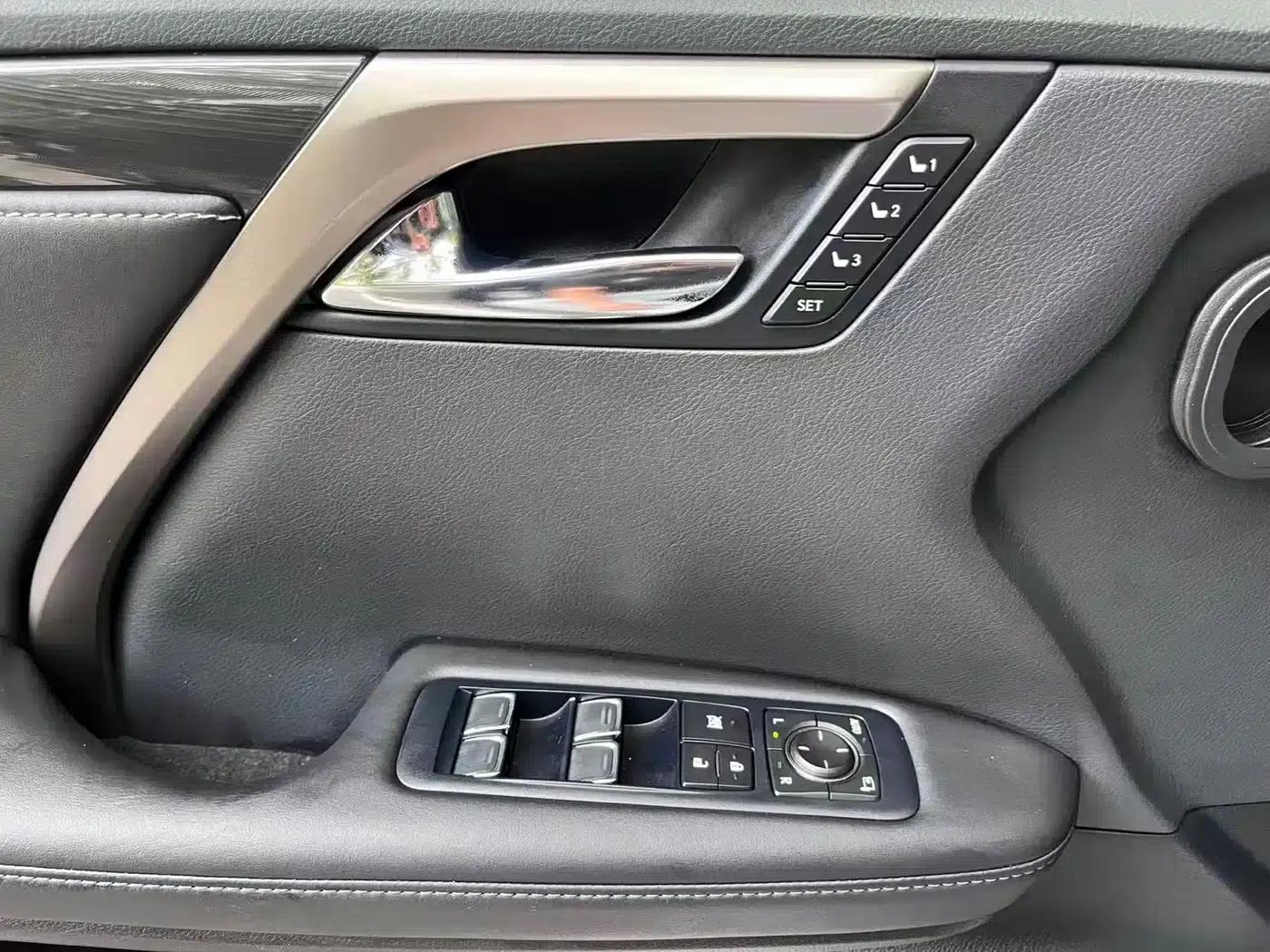 Lexus RX 2016 300 AWD Elegant Edition (China V Emission Standard) — миниатюра 6