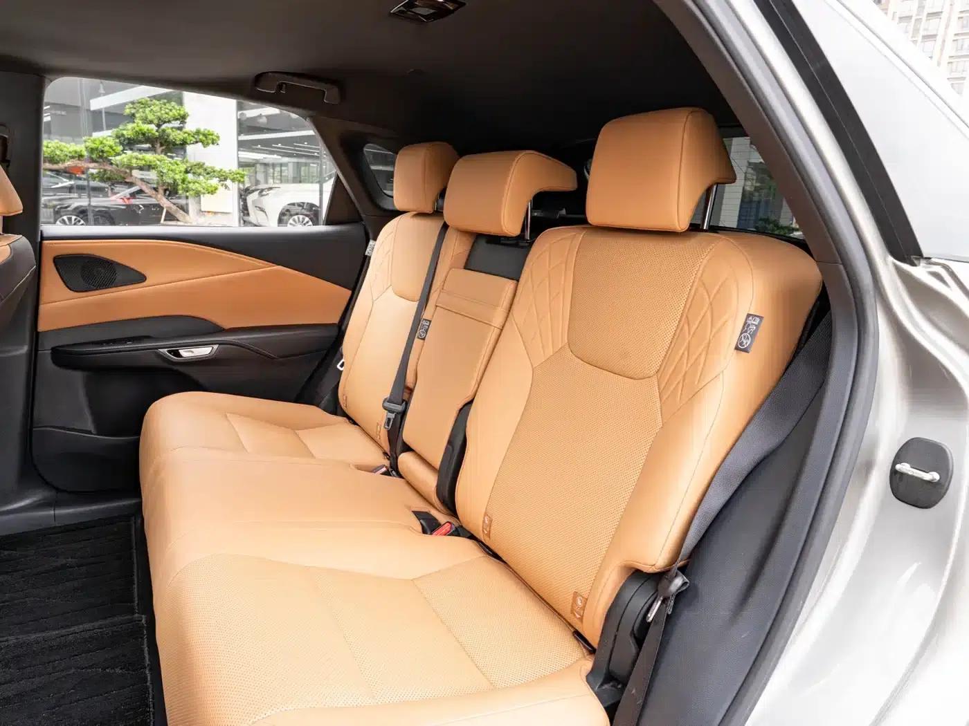 Lexus RX 2025 300 AWD Luxury Edition — миниатюра 12
