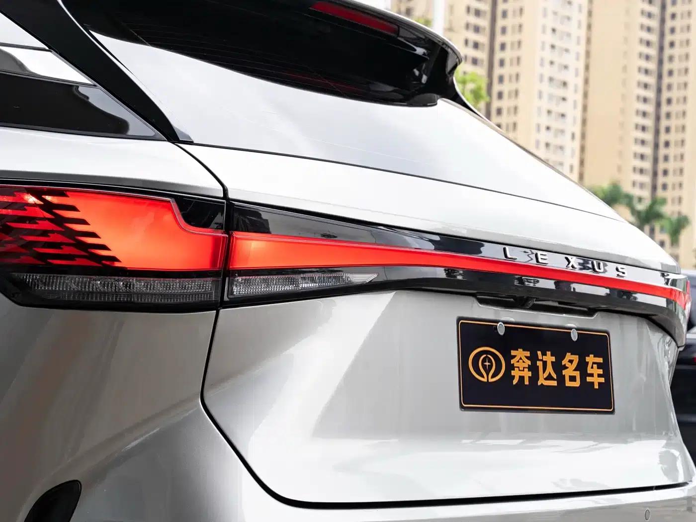 Lexus RX 2025 300 AWD Luxury Edition — миниатюра 7