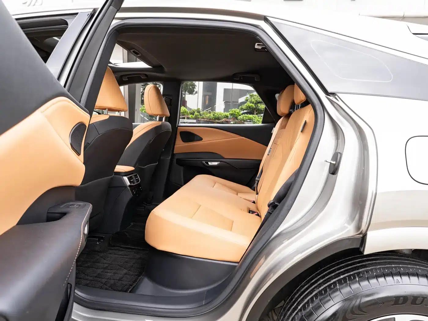 Lexus RX 2025 300 AWD Luxury Edition — миниатюра 10