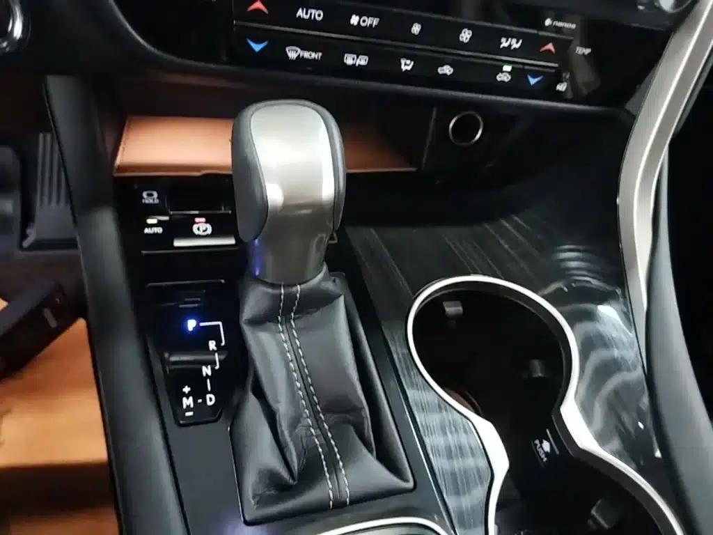 Lexus RX 2016 300 2WD Elite Edition (China V Emission Standard) — миниатюра 14
