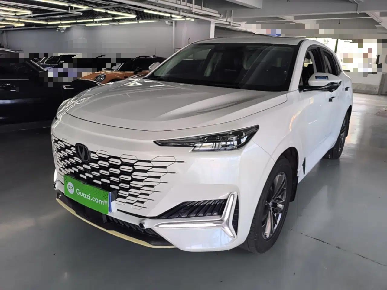 CHANGAN UNI-K 2024 2.0T Two-Wheel Drive YueShang Trim — миниатюра 1
