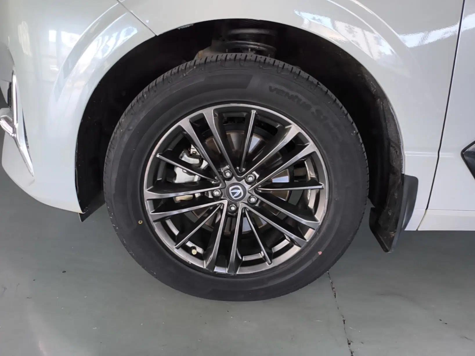 CHANGAN UNI-K 2024 2.0T Two-Wheel Drive YueShang Trim — миниатюра 10