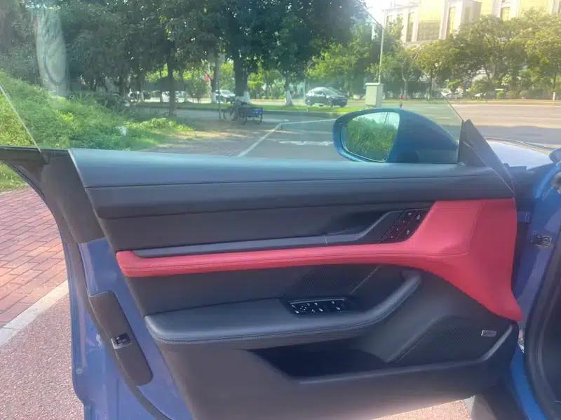 2020 Taycan — миниатюра 16