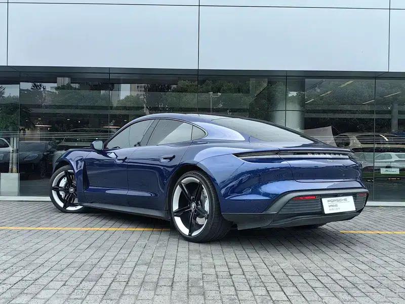 2020 Taycan — миниатюра 5