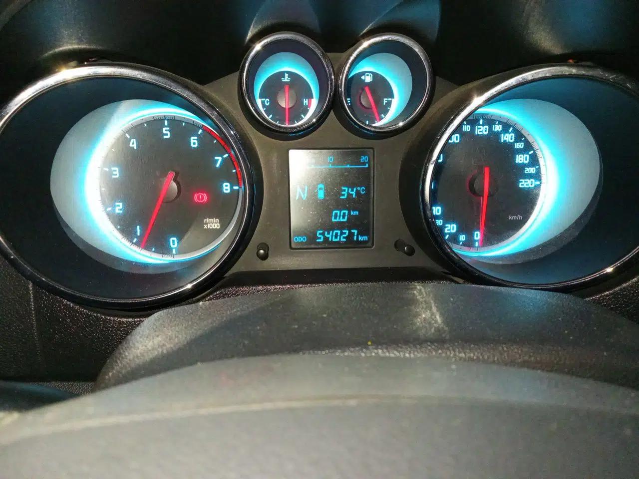 CHANGAN CS35 2014 1.6L Automatic Luxury Model China V Standard — миниатюра 11