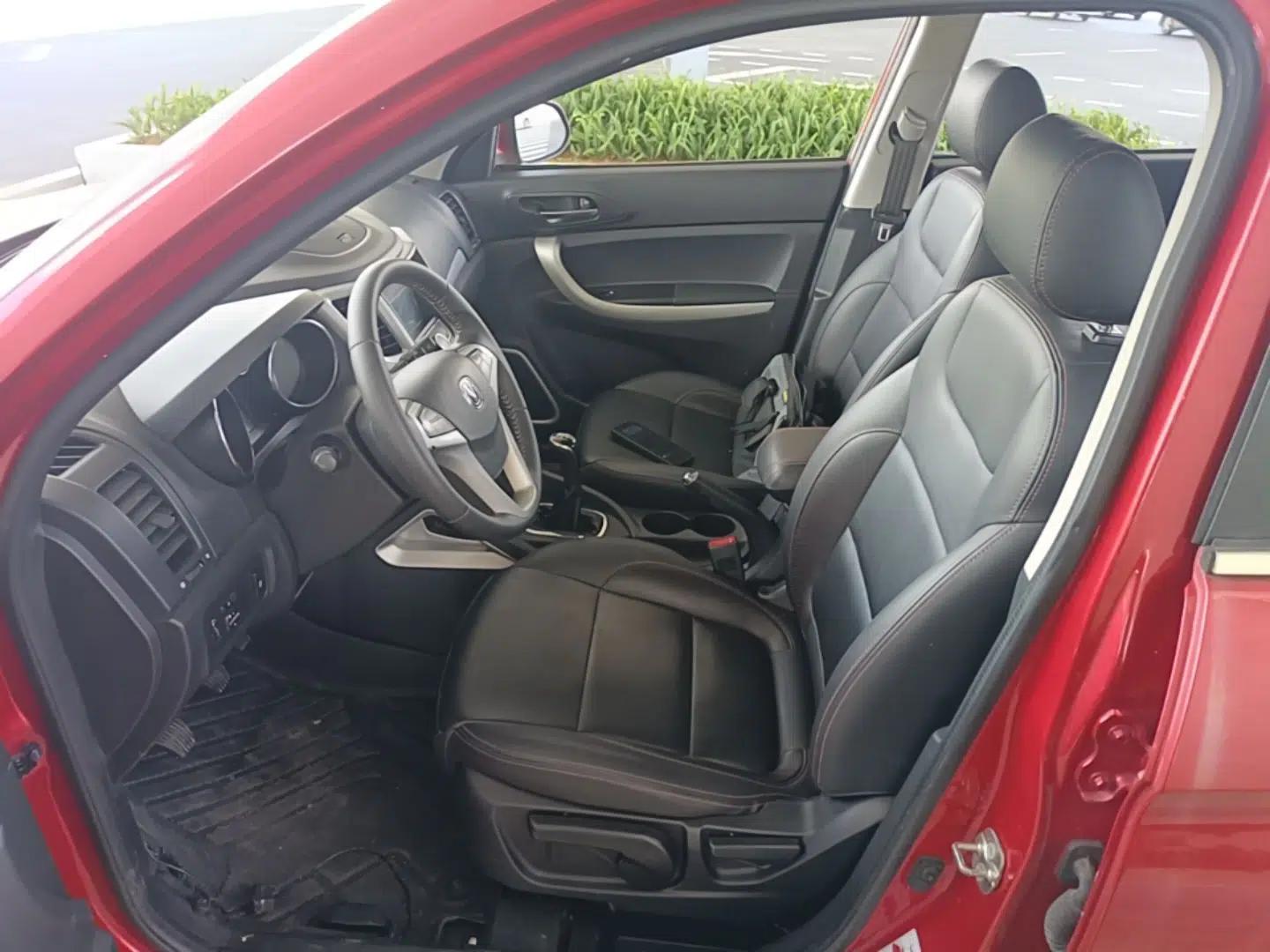 CHANGAN CS35 2016 1.6L Manual Luxury Model China V Standard — миниатюра 18