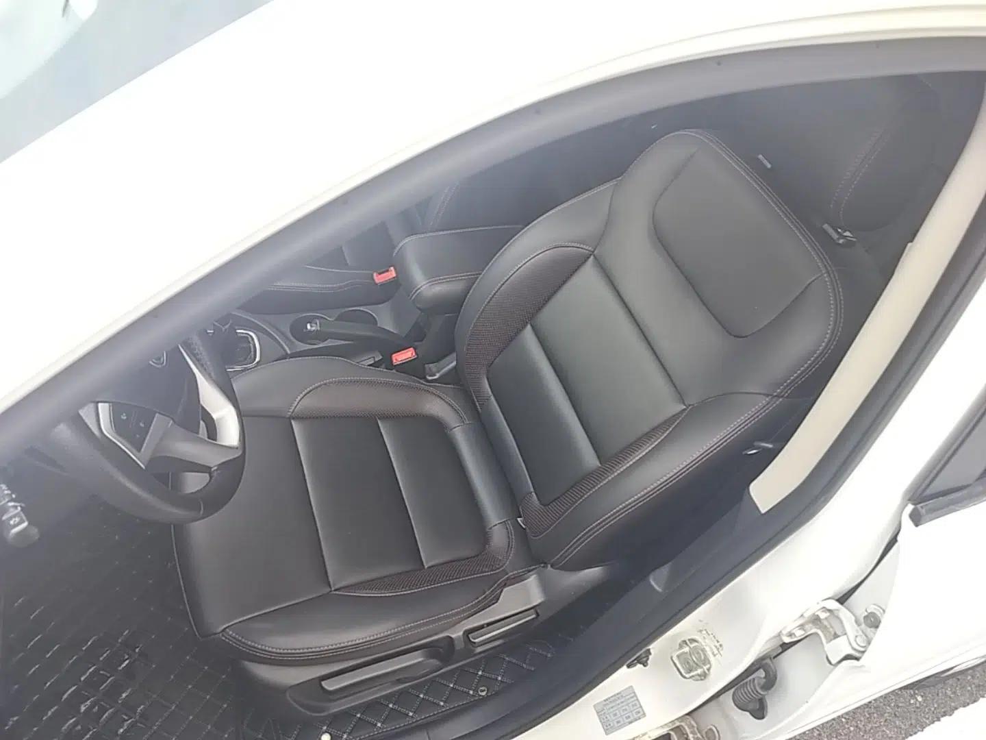 CHANGAN CS35 2016 1.6L Manual Luxury Model China V Standard — миниатюра 17