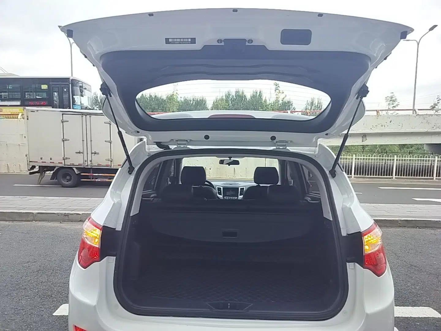 CHANGAN CS35 2016 1.6L Manual Luxury Model China V Standard — миниатюра 22