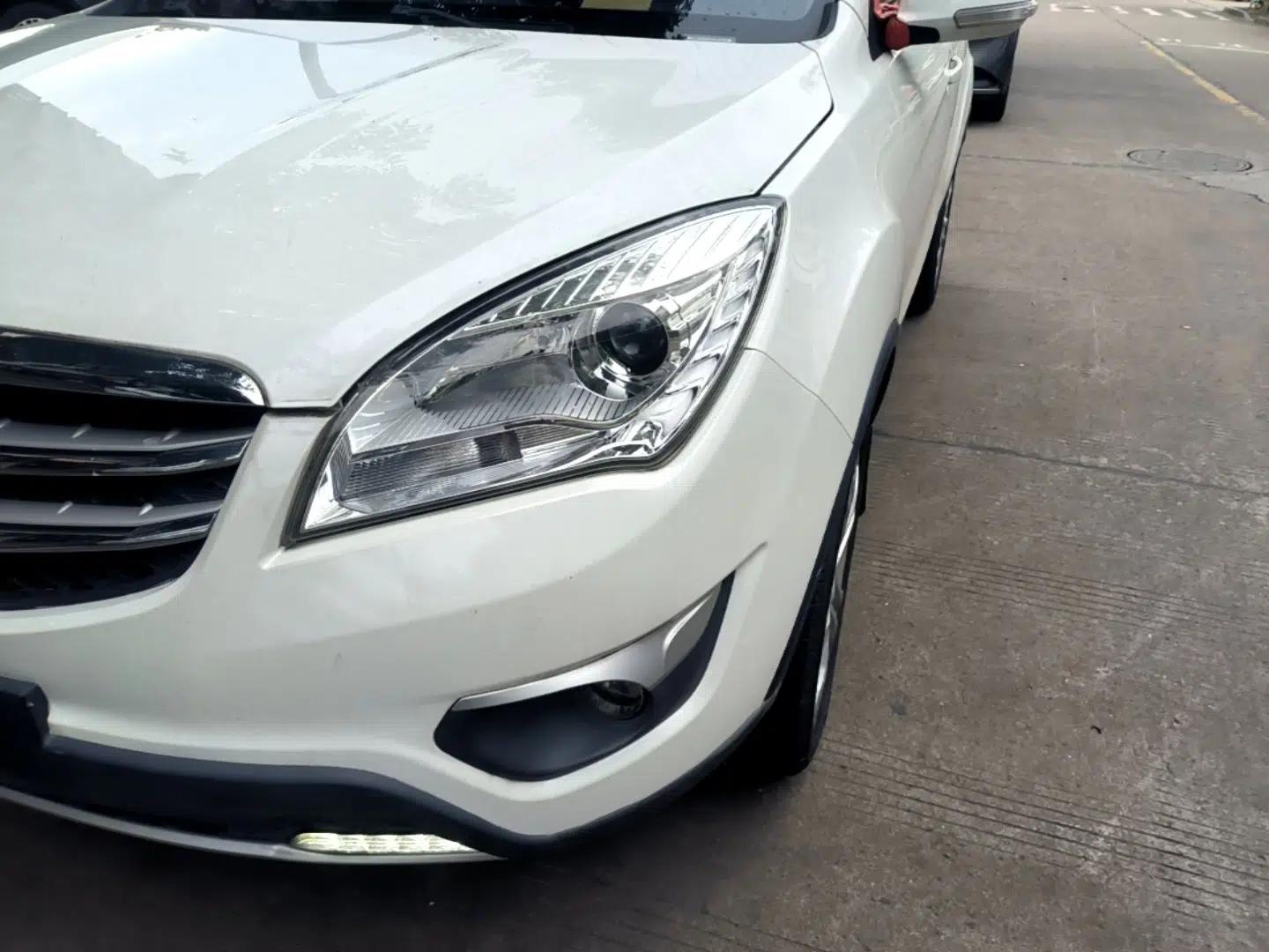 CHANGAN CS35 2016 1.6L Manual Luxury Model China V Standard — миниатюра 8