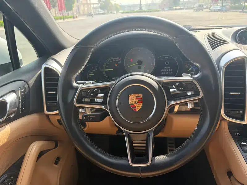 Cayenne E-Hybrid 2015 Cayenne S E-Hybrid 3.0T — миниатюра 11