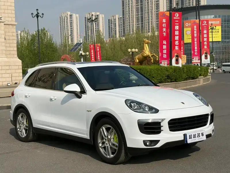 Cayenne E-Hybrid 2015 Cayenne S E-Hybrid 3.0T — миниатюра 3