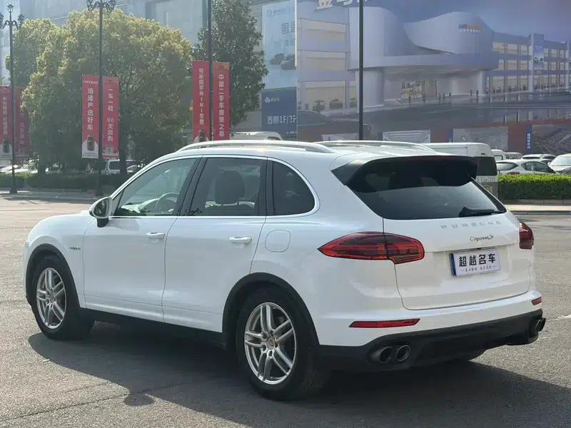Cayenne E-Hybrid 2015 Cayenne S E-Hybrid 3.0T — миниатюра 4